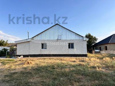 Отдельный дом · 4 комнаты · 176 м² · 35 сот., Мамбет батыр 20 за 25 млн 〒 в Таразе