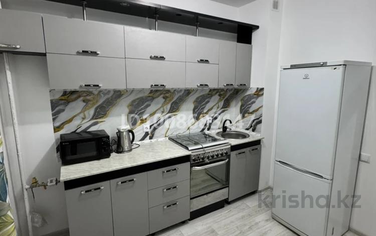 2-комнатная квартира · 55 м² · 8/9 этаж, мкр Самгау 46/5 — Рыскулова Емцова за 250 000 〒 в Алматы, Алатауский р-н — фото 2