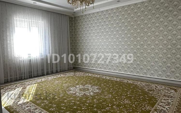 Отдельный дом · 6 комнат · 300 м² · 10 сот., ул. Атамура 8а — Еркинкала, возле садика Болашак за 48 млн ₸ в Атырау — фото 2