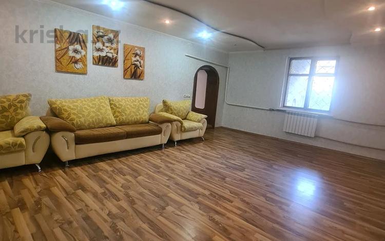 Отдельный дом · 3 комнаты · 150 м² · 4.5 сот., Лысенко за 35 млн ₸ в Таразе — фото 2