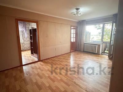 4-комнатная квартира · 60.5 м² · 5/5 этаж, Юности за 22 млн 〒 в Семее