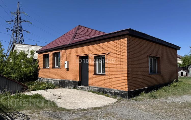 Отдельный дом · 8 комнат · 180 м² · 18 сот., Пер. Жетисай 79 за 60 млн ₸ в Астане, р-н Байконур — фото 3