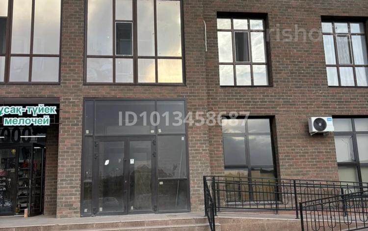 Магазины и бутики · 75 м² за 600 000 ₸ в Астане, Сарайшык р-н — фото 2