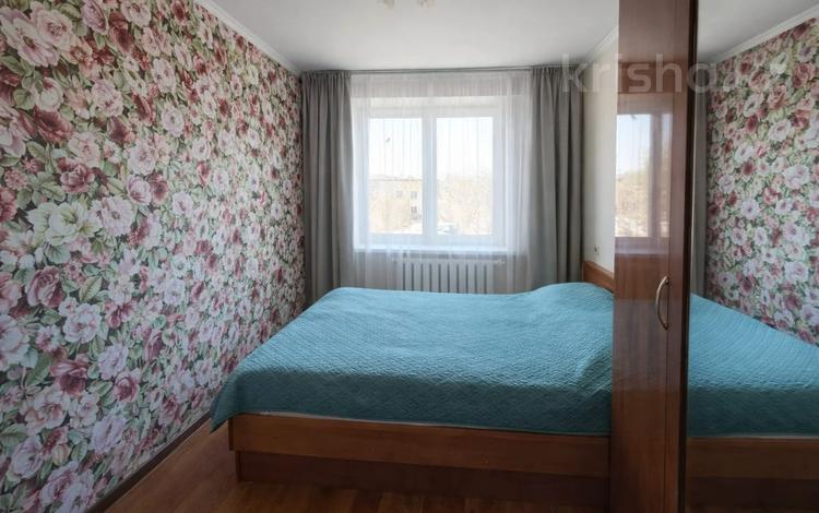 4-комнатная квартира · 61.1 м² · 5/5 этаж, мкр Юго-Восток, Мкр Юго-Восток пр. Республики — Средняя школа 15 за 20 млн ₸ в Караганде, Казыбек би р-н — фото 5