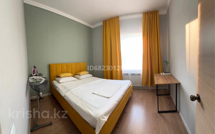 3-комнатная квартира · 100 м² · 3/8 этаж, мкр 4 — С ГОРЯЧЕЙ ВОДОЙ! Отчетные документы. за 30 000 〒 в Уральске — фото 34