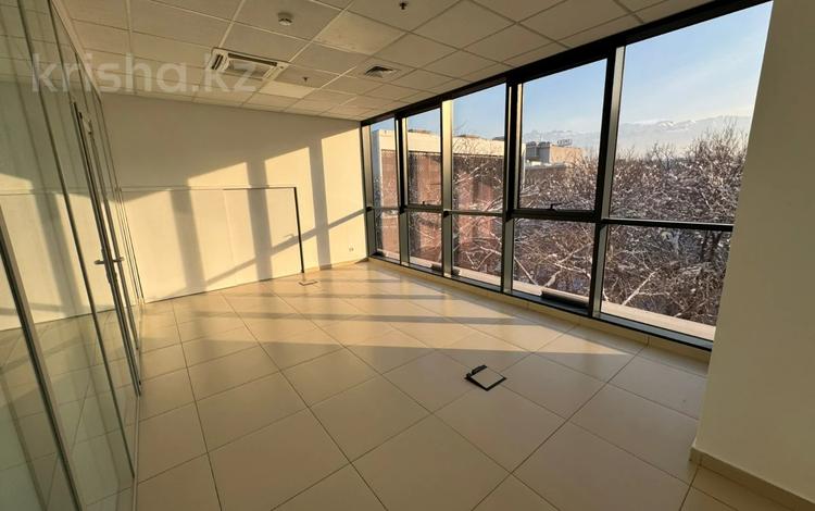 Офисы · 65 м² за ~ 1.2 млн ₸ в Алматы, Алмалинский р-н — фото 4