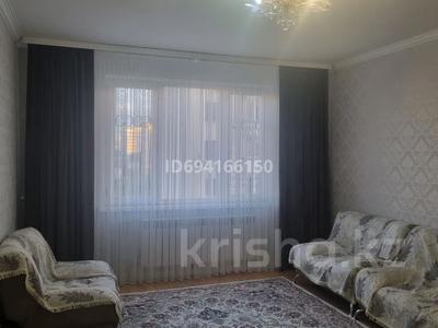 2-комнатная квартира, 79.8 м², 7/9 этаж, мкр Аксай-1А, мкр. Аксай 32 за 46 млн 〒 в Алматы, Ауэзовский р-н