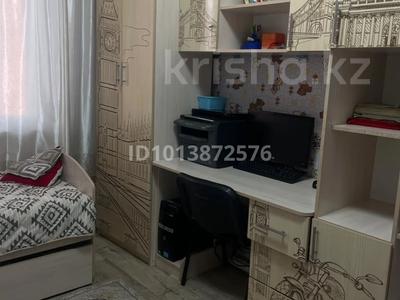 3-комнатная квартира · 65 м² · 4/5 этаж, Майкудук, мкр Шахтёрский 120 за 17 млн ₸ в Караганде, Алихана Бокейханова р-н