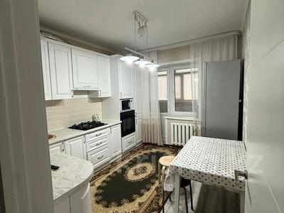 2-бөлмелі пәтер · 62 м² · 1/5 қабат, мкр Кадыра Мырза-Али, бағасы: 27.5 млн ₸ в Уральске