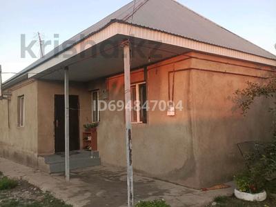 Отдельный дом • 3 комнаты • 65 м² • 8 сот., Ахунбабай Наркулов 3 за 20 млн 〒 в Аксукенте