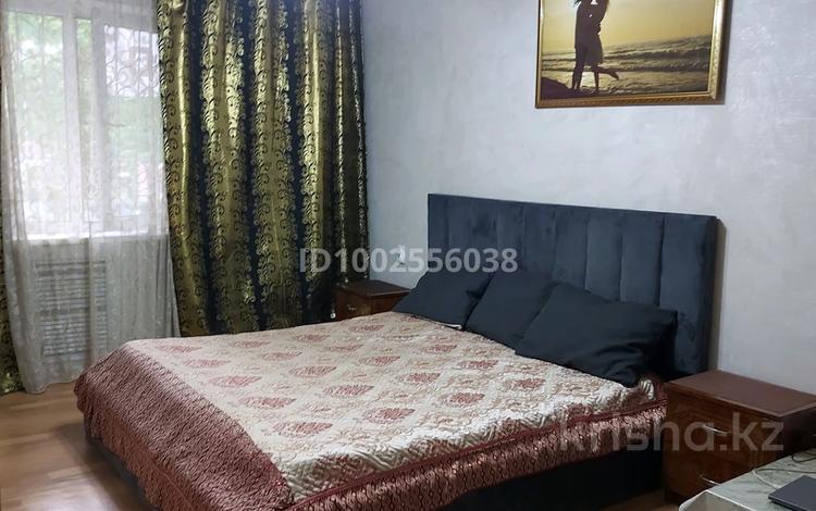 2-комнатная квартира · 44 м² · 1/4 этаж, мкр №9 за 15 000 〒 в Алматы, Ауэзовский р-н — фото 7