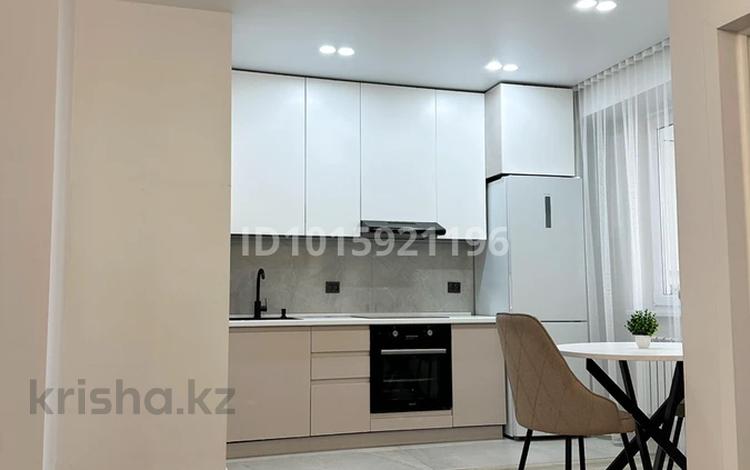 1-комнатная квартира · 43 м² · 7/13 этаж, Есенова 160/3 за 330 000 ₸ в Алматы, Жетысуский р-н — фото 2
