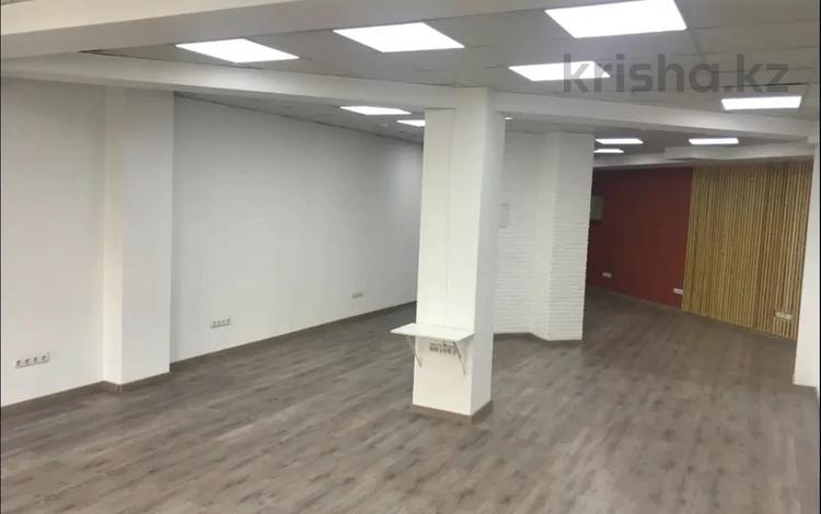 Свободное назначение, офисы, фитнес и спорт, образование, конференц-залы, кабинеты и рабочие места, студии · 85 м² за 500 000 ₸ в Алматы, Бостандыкский р-н — фото 7