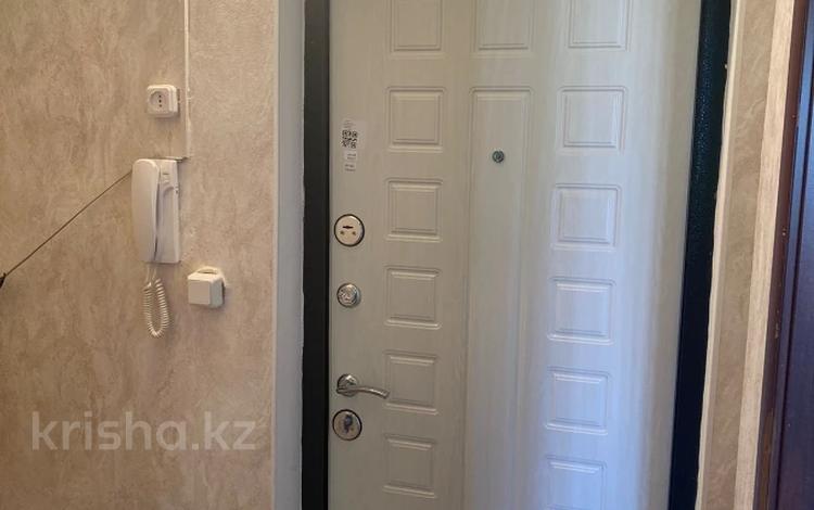 1-комнатная квартира · 30 м² · 5/5 этаж, мкр 5 за 8.9 млн 〒 в Актобе — фото 2