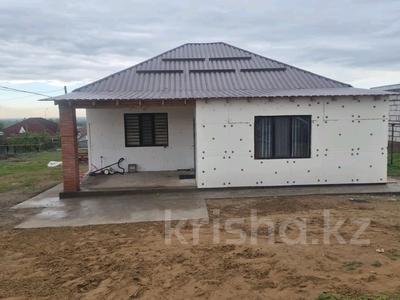 Отдельный дом · 3 комнаты · 124 м² · 10 сот., Кирпичный 36а — Гора любви за 34 млн ₸ в Актобе, жилой массив Кирпичный