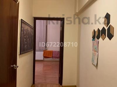 1-комнатная квартира · 40 м² · 4/5 этаж, Богенбай батыра — Зенкова за 300 000 ₸ в Алматы, Медеуский р-н