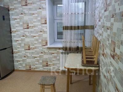 2-комнатная квартира, 52 м², 7/9 этаж помесячно, Жабаева за 160 000 〒 в Петропавловске