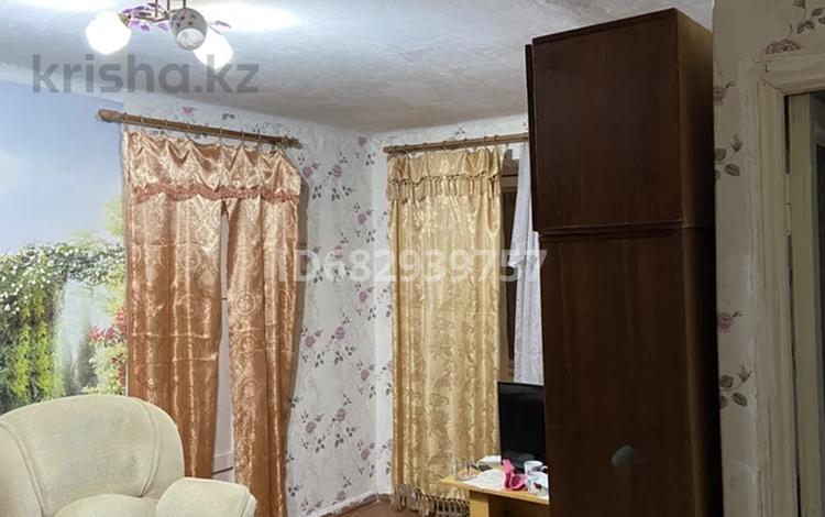 3-комнатная квартира · 55 м² · 3/5 этаж, 2 микрорайон 3 — Кольцо за 7.5 млн ₸ в Абай — фото 2