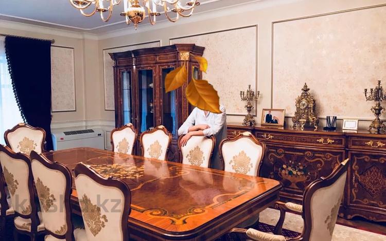 3-комнатная квартира · 216 м² · 2/5 этаж, Карашаш ана 31 — РОСКОШЬ БЕЗ ГРАНИЦ! ЗОЛОТО В ДЕТАЛЯХ ! за 350 млн 〒 в Астане, Нура р-н — фото 3