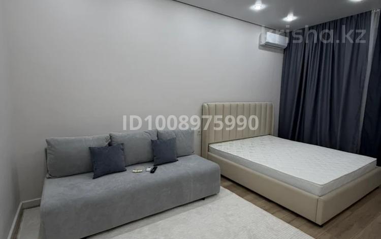 1-комнатная квартира · 42.4 м² · 14/16 этаж, Утеген батыра 11 — Өтеген батыра-Төле би за 300 000 ₸ в Алматы — фото 2