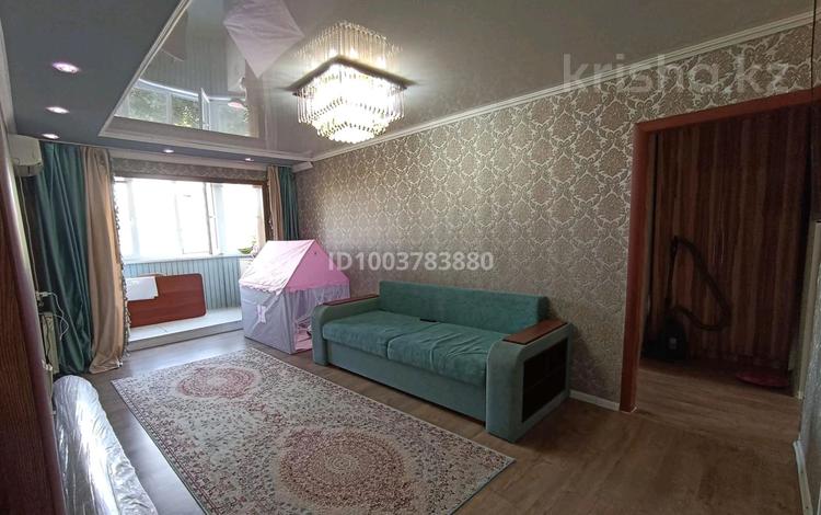 3-комнатная квартира · 58 м² · 4/5 этаж, проспект Республики 43/A за 23 млн ₸ в Шымкенте, Аль-Фарабийский р-н — фото 2