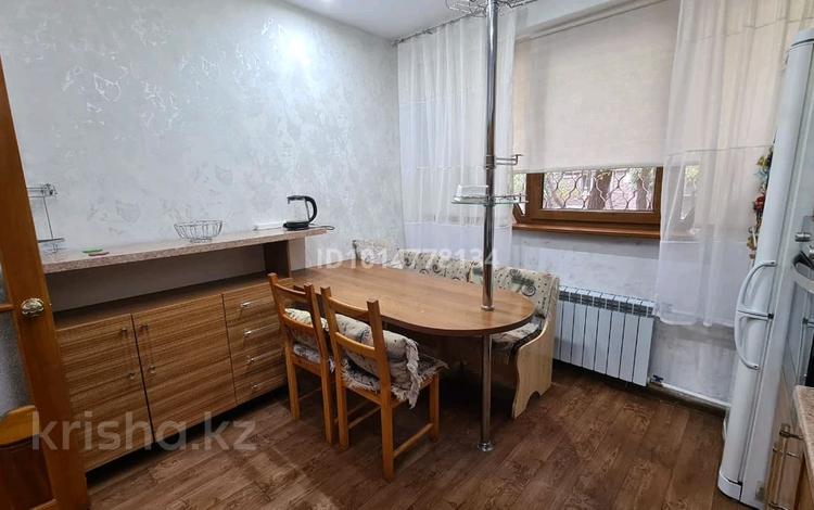3-комнатная квартира · 70 м² · 1/9 этаж, Айманова 70 за 350 000 ₸ в Алматы, Алмалинский р-н — фото 4