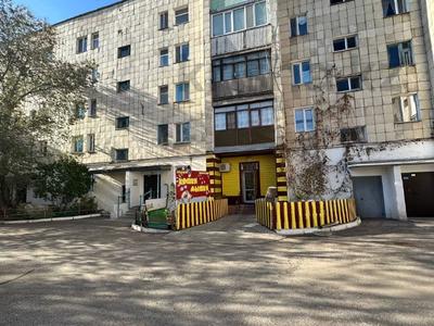 3-комнатная квартира · 58 м² · 5/5 этаж, 40 лет победы 48 за 9.8 млн 〒 в Шахтинске