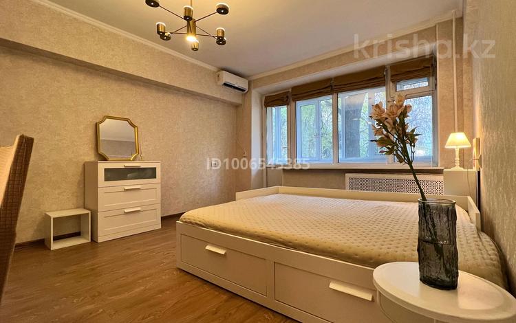 1-бөлмелі пәтер · 41.2 м² · 2/5 қабат, Жамбыла 117, бағасы: 300 000 ₸ в Алматы, Алмалинский р-н — фото 2