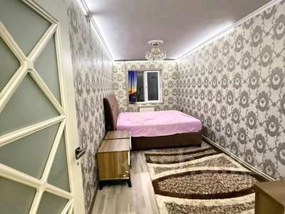 3-комнатная квартира · 60 м² · 1/5 этаж, АСҚАРОВА 8_микрорайон — улица Асқарова напротив_ИЗУМИ 23_школа за 180 000 ₸ в Шымкенте, Абайский р-н