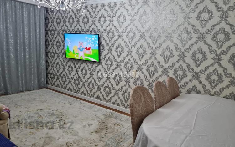 3-бөлмелі пәтер · 70 м² · 1/5 қабат, мкр Аксай-3А 68, бағасы: 45.9 млн ₸ в Алматы, Ауэзовский р-н — фото 2