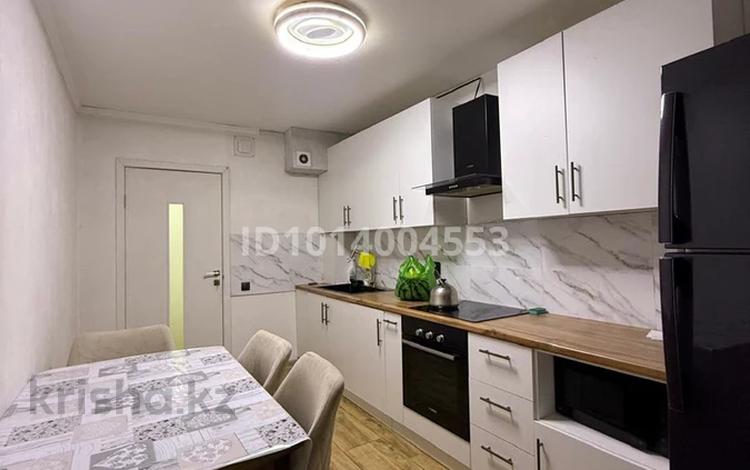 1-комнатная квартира · 46 м² · 6/9 этаж, Б. Момышулы 5 за 200 000 ₸ в Алматы, Алатауский р-н — фото 2