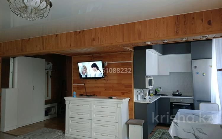 2-бөлмелі пәтер · 48 м² · 1/5 қабат, Бурова 16 — Дом находится за магазином ДАО, остановка поликлиника 2, бағасы: 19 млн ₸ в Усть-Каменогорске, Ульбинский — фото 2