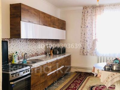 Отдельный дом · 4 комнаты · 120 м² · 10 сот., Абая 26в — С зади школы за 20 млн 〒 в 