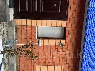 Отдельный дом · 1 комната · 30 м², Газиза Жубанова 100 за 100 000 〒 в Актобе