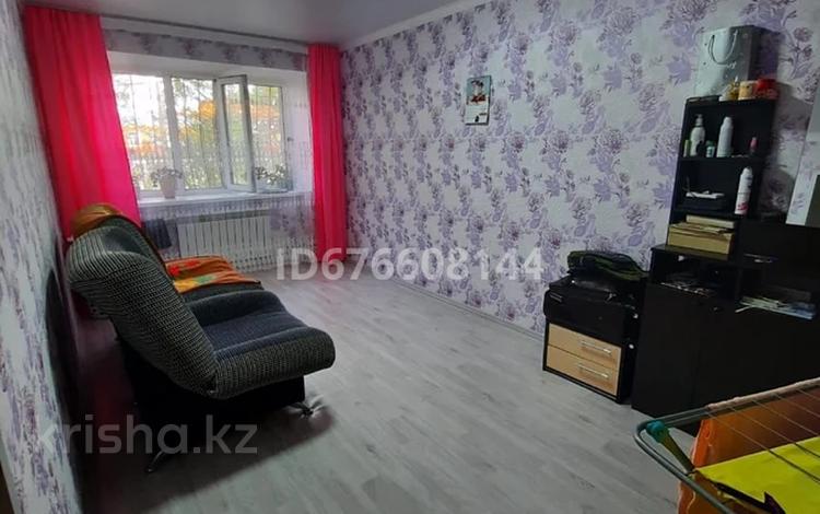 1-комнатная квартира, 35 м², 1/5 этаж, Московская за 4.8 млн 〒 в Шахтинске — фото 2