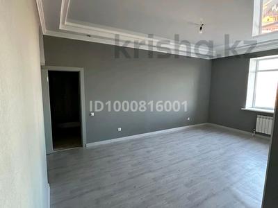 Продажа квартир в Актюбинской обл.: 2-комнатная квартира · 67.1 м² · 11/12 этаж, мкр 5, Алия Молдагулова 3 — Мост 5мкр за 18.1 млн 〒 2-комнатная квартира · 67.1 м² · 11/12 этаж, мкр 5, Алия Молдагулова 3 — Мост 5мкр за 18.1 млн 〒 в Актобе