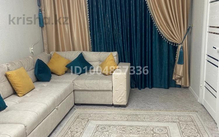 4-комнатная квартира · 61 м² · 2/5 этаж, мкр 5 93 — Дом ветеранов за 17 млн ₸ в Актобе — фото 5