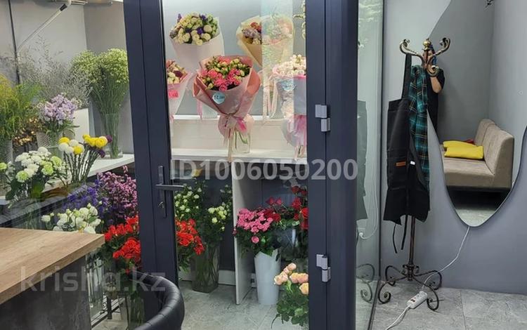 Свободное назначение, магазины и бутики · 22 м² за 400 000 〒 в Алматы, Бостандыкский р-н — фото 2