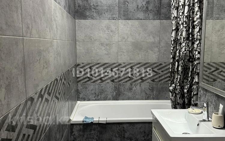 1-комнатная квартира · 50 м² · 6/12 этаж, Сейфуллина 499/131 за 350 000 ₸ в Алматы, Алмалинский р-н — фото 2