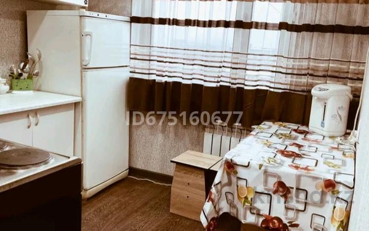 2-комнатная квартира, 52 м², 3/5 этаж посуточно, 2 за 5 000 〒 в Талдыкоргане — фото 6