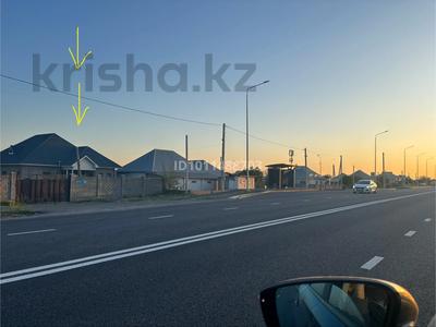 Жеке үй · 7 бөлме · 200 м² · 8 сот., мкр Самал-3 40 — Шұбаркөл - Алпамыс батыр, бағасы: 75 млн ₸ в Шымкенте, Абайский р-н