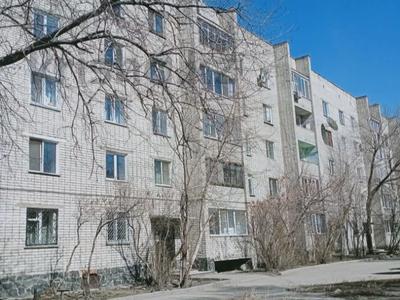 1-комнатная квартира, 37 м², 4/5 этаж, БУРОВА — &quot;ВОЛНА&quot; за 14.3 млн 〒 в Усть-Каменогорске