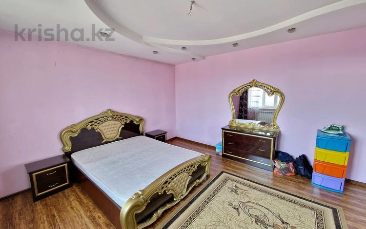 Отдельный дом · 5 комнат · 200 м² · 6 сот., Кунаева 16 — Азербаева за 380 000 ₸ в Абай — фото 52