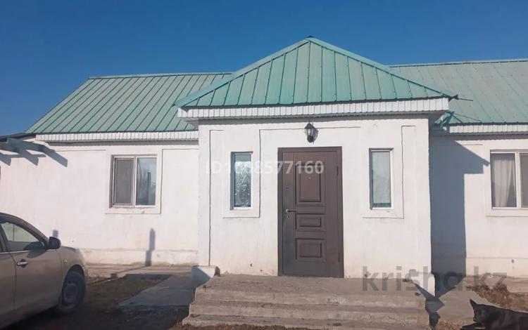 Отдельный дом · 3 комнаты · 65 м² · 8 сот., Наурызбай батыра 15 — Конец улицы за ~ 14 млн ₸ в Жалкамысе — фото 2