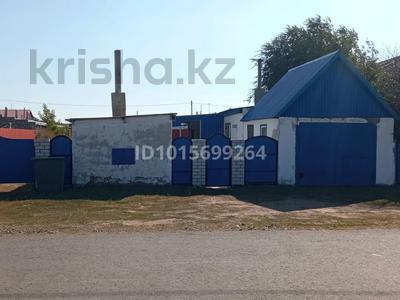 Часть дома · 3 комнаты · 105 м² · 10 сот., Актогай, Микрорайон 85 кв2 — Школа им.Абая за 12 млн ₸ в Павлодарской обл.