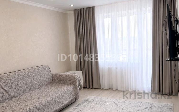 2-комнатная квартира · 57 м² · 1/12 этаж, Шарип Омарова 1 к1 52 за 270 000 ₸ в Алматы, Алатауский р-н — фото 2