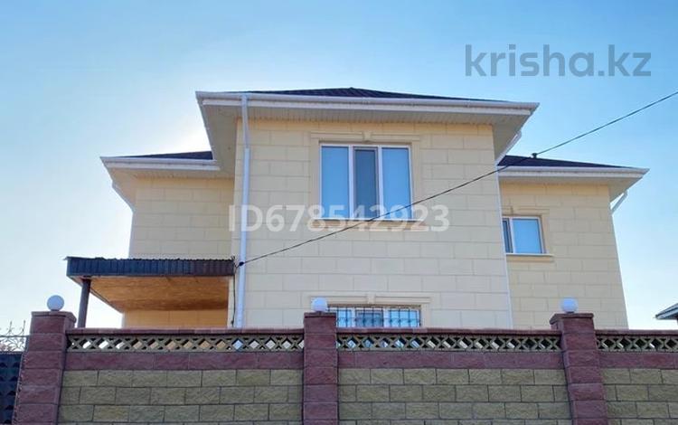 Отдельный дом • 6 комнат • 250 м² • 10 сот., 19мкр 2 за 75 млн 〒 в Косшы — фото 2