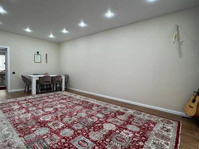 2-комнатная квартира · 87 м² · 4/5 этаж, Кошевского — Абухаирхана за 37.4 млн 〒 в Уральске