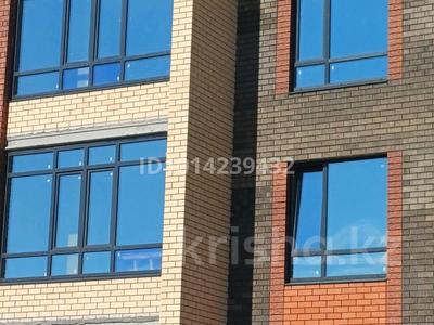 3-бөлмелі пәтер · 97 м² · 1/5 қабат, Алтын орда ш/а. 341в, бағасы: 36 млн ₸ в Актобе, мкр. Алтын орда