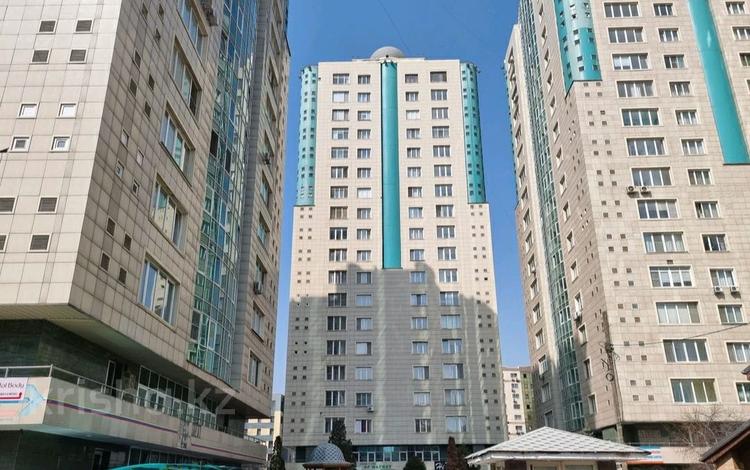 4-комнатная квартира, 150 м², 19/22 этаж помесячно, Достык 160 — Dostyk plaza